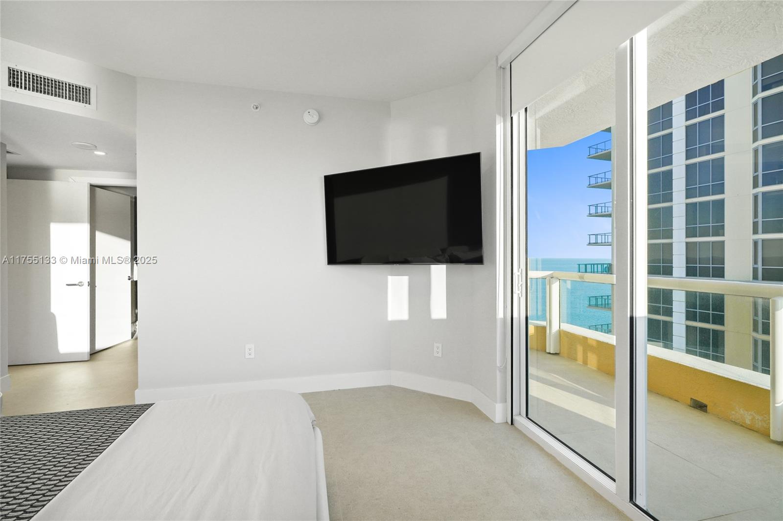 ACQUALINA OCEAN RESIDENCE - Residential