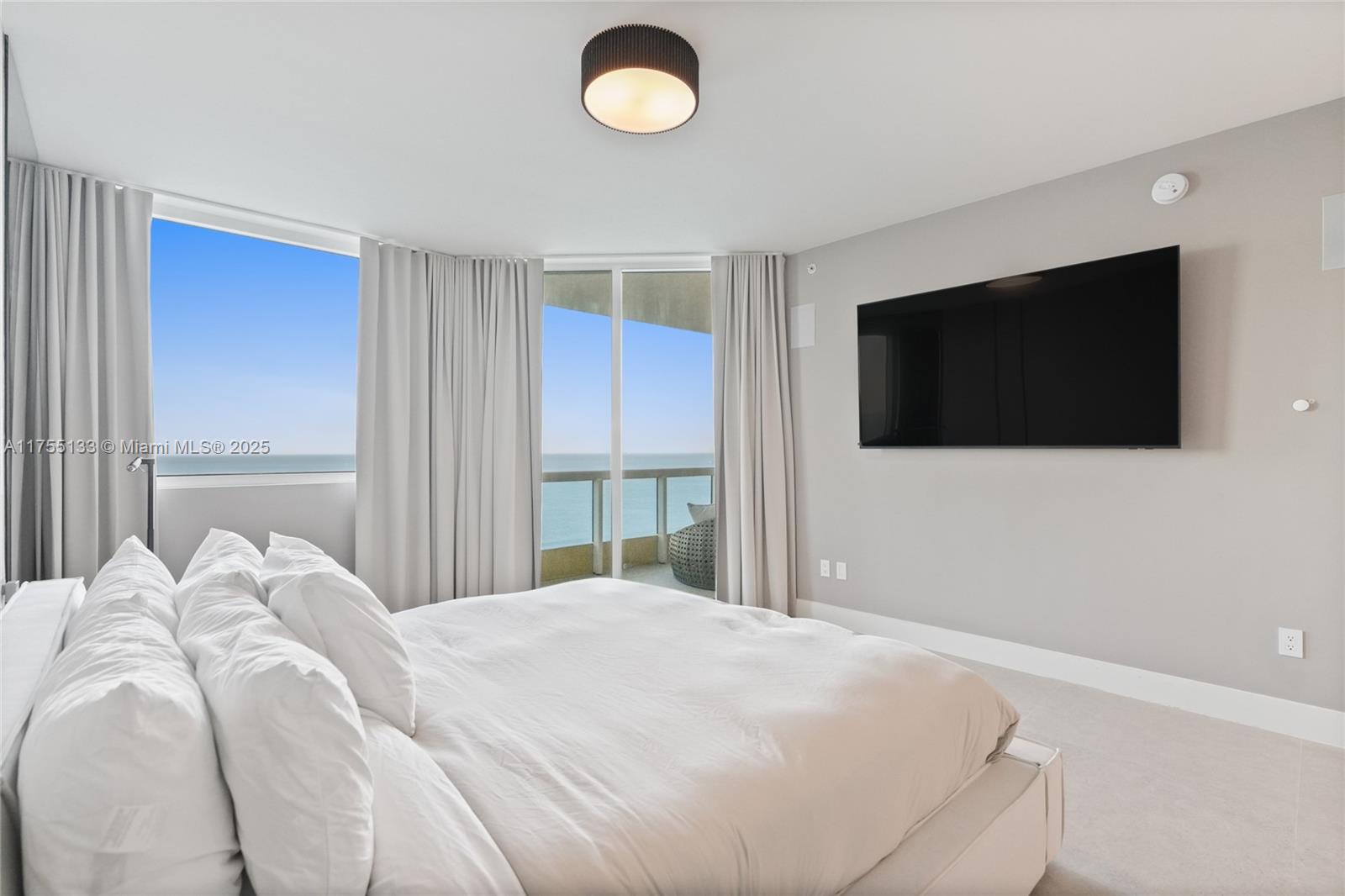 ACQUALINA OCEAN RESIDENCE - Residential