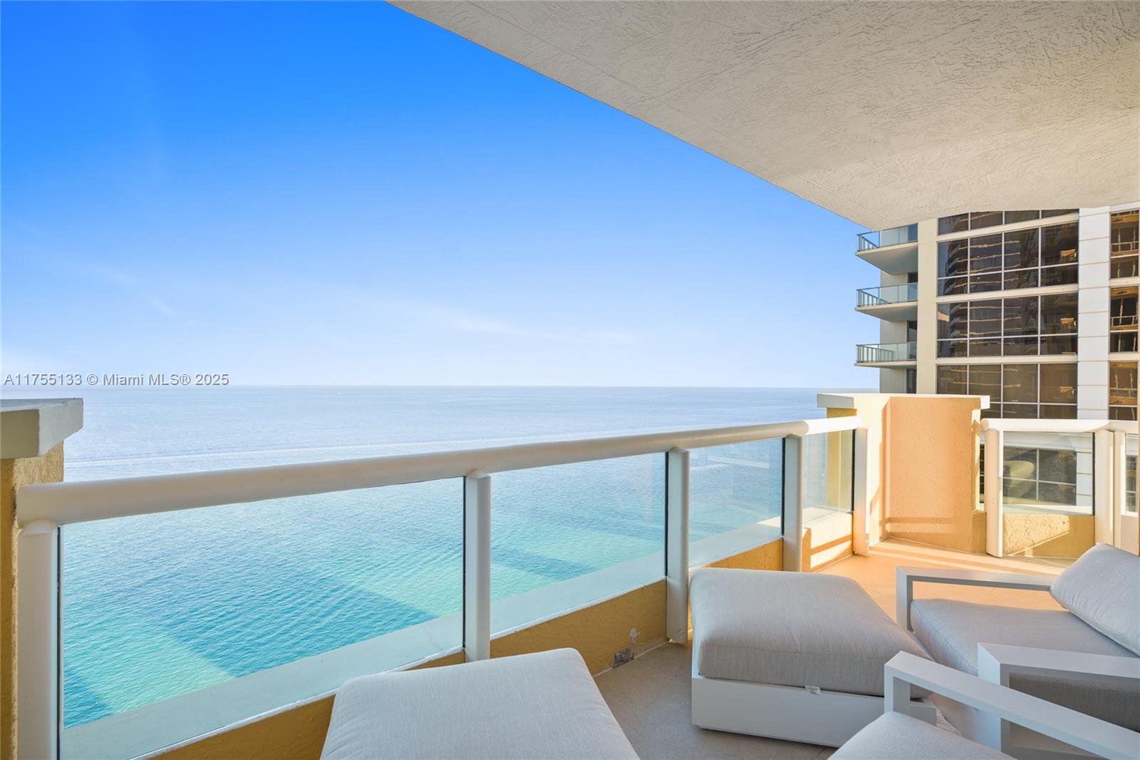 ACQUALINA OCEAN RESIDENCE - Residential