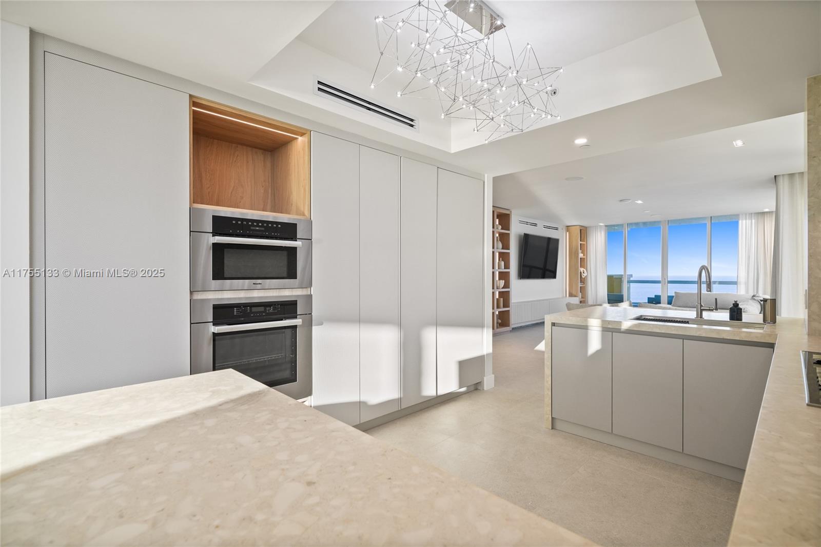 ACQUALINA OCEAN RESIDENCE - Residential