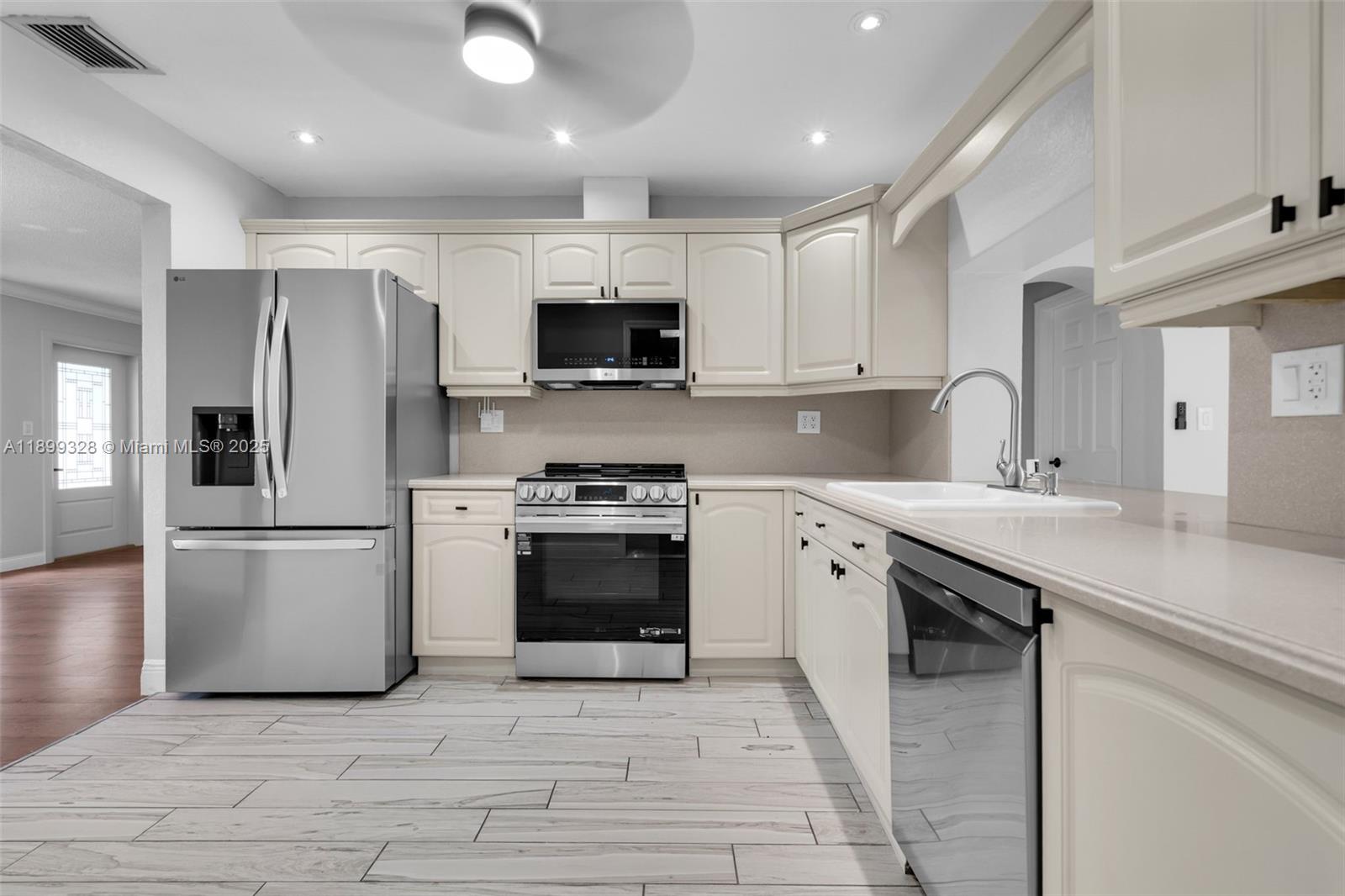BOULEVARD HEIGHTS SEC 9 - Residential