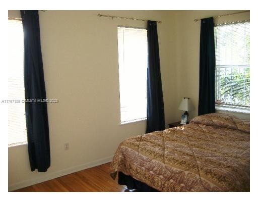 HAMILTON CONDO - Residential