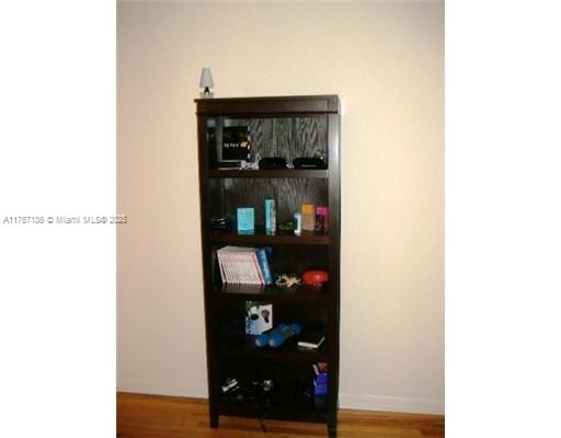 HAMILTON CONDO - Residential