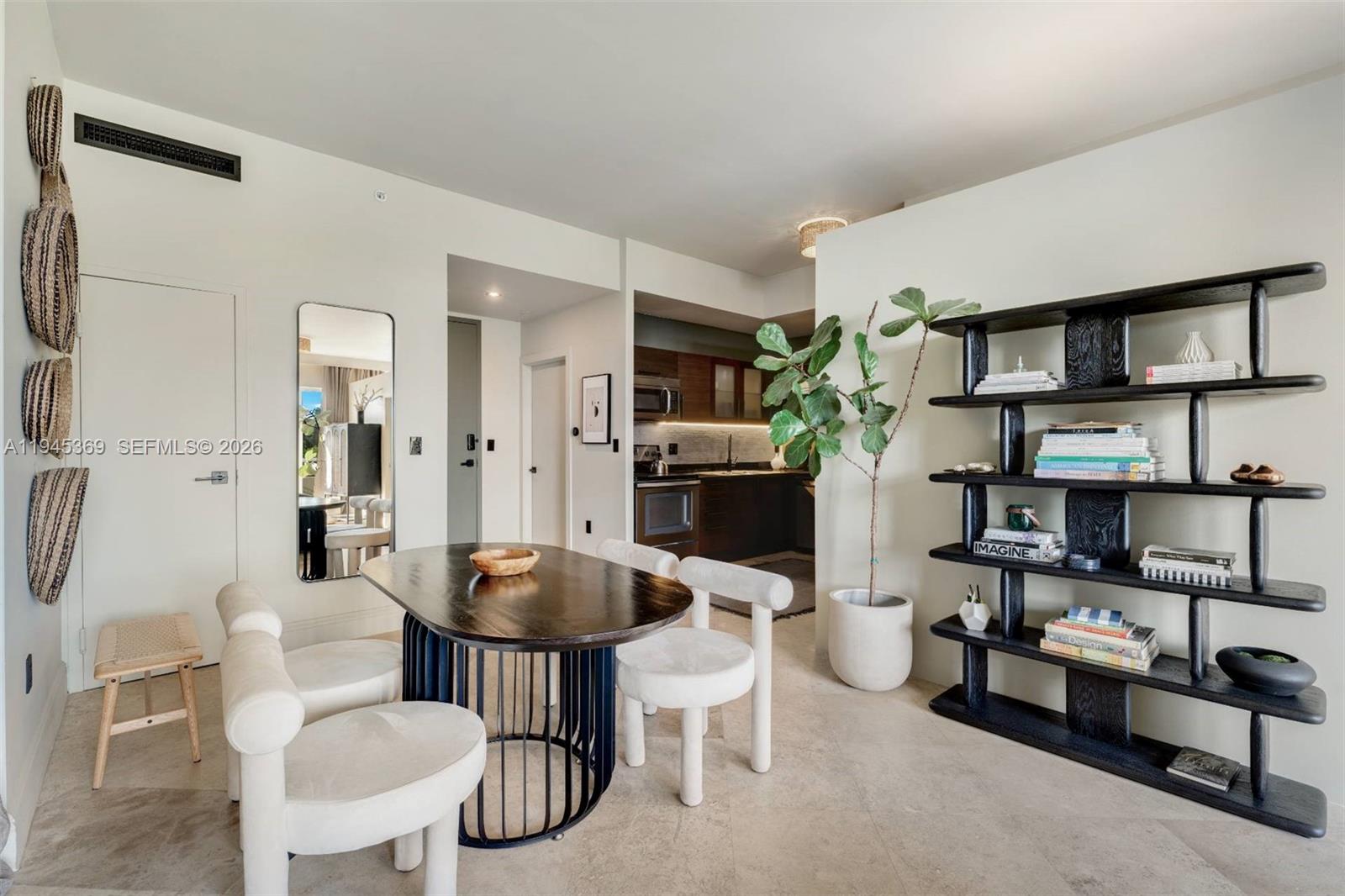 COCOSTYLE @ 3250 GRAND AV - Residential