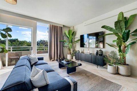 3250 Grand Avenue 306 Miami FL 33133