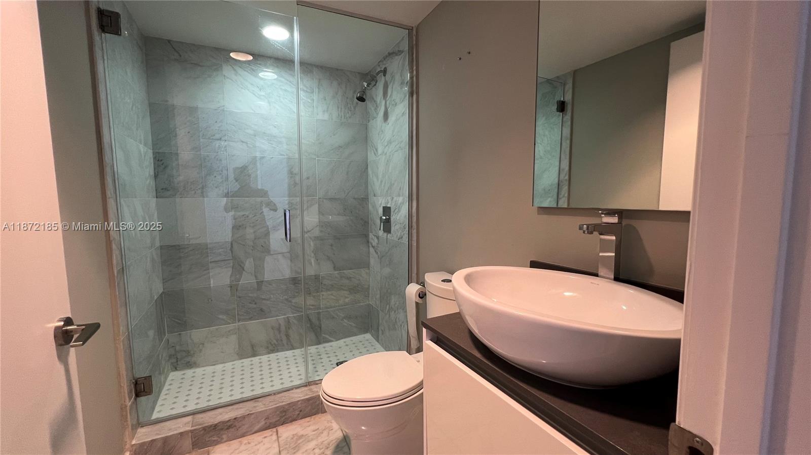 BAY HARBOUR ISLAND - Residential