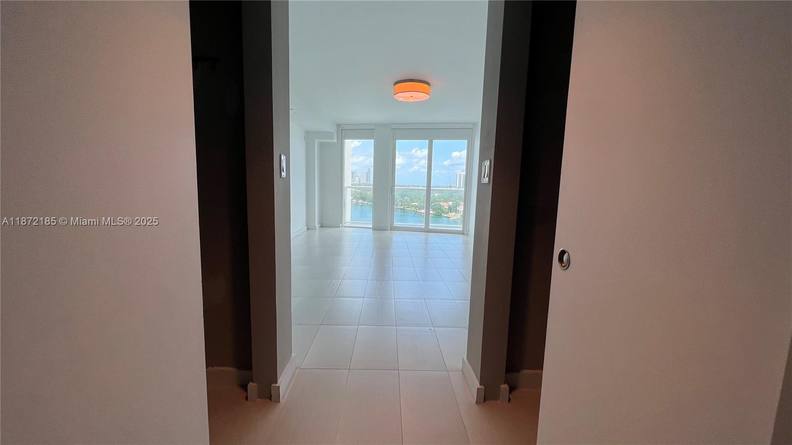 BAY HARBOUR ISLAND - Residential