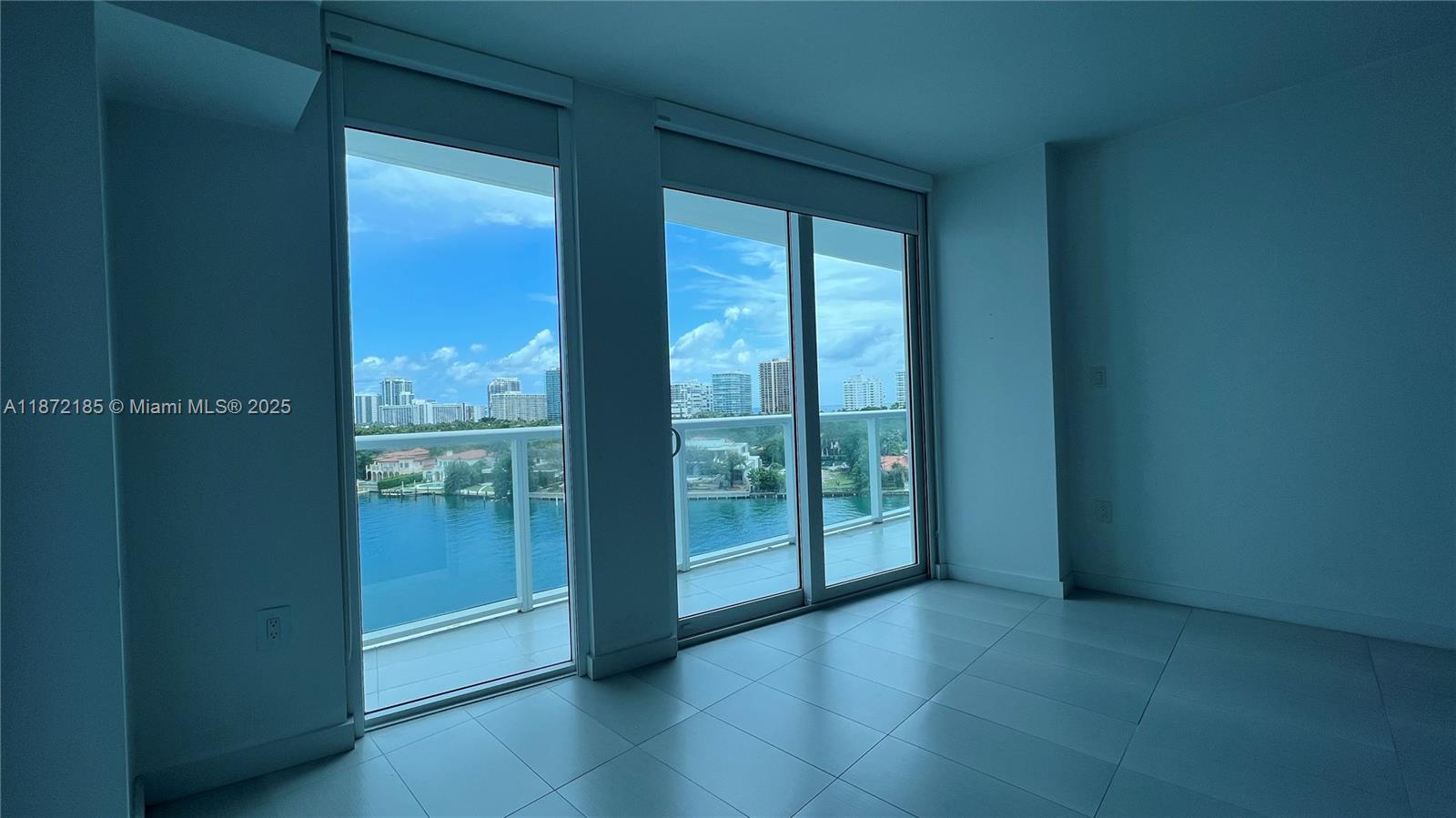 BAY HARBOUR ISLAND - Residential