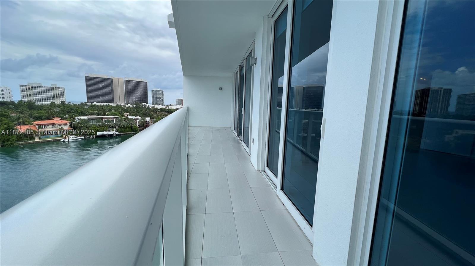 BAY HARBOUR ISLAND - Residential