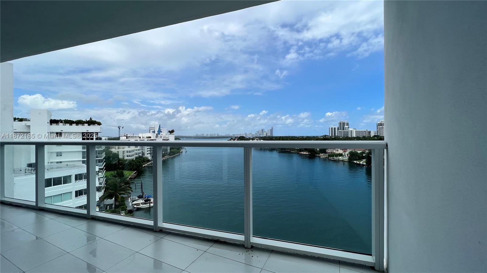 BAY HARBOUR ISLAND - Residential