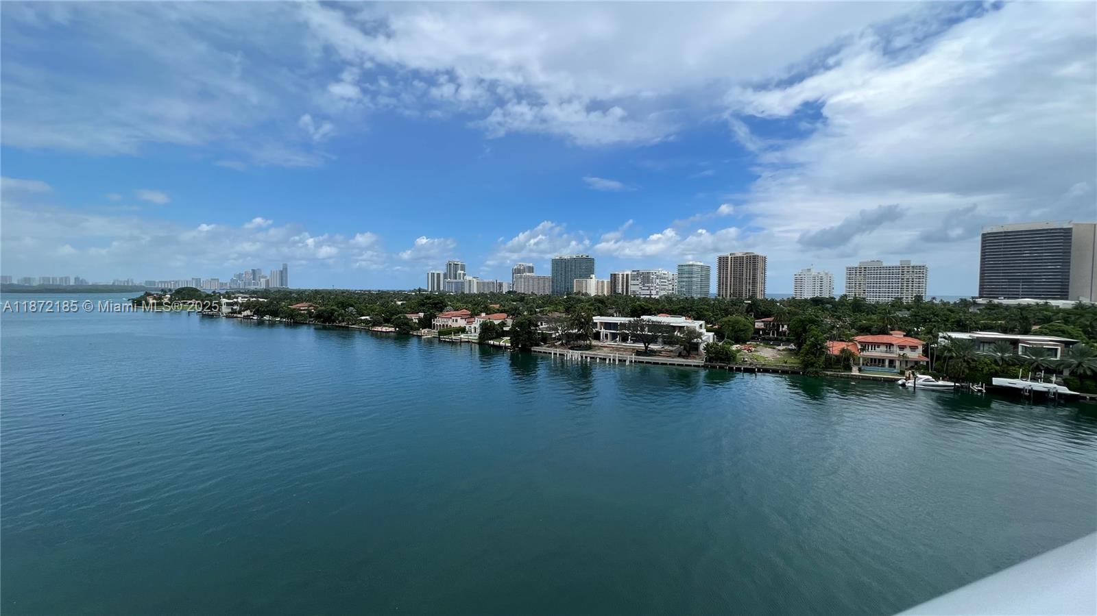 BAY HARBOUR ISLAND - Residential