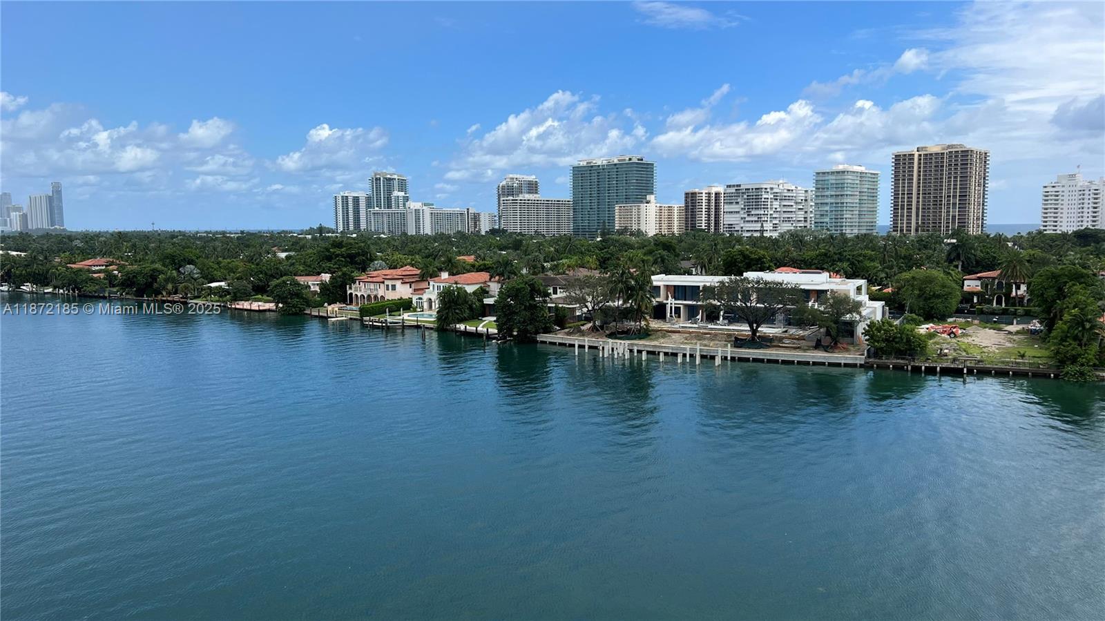 BAY HARBOUR ISLAND - Residential