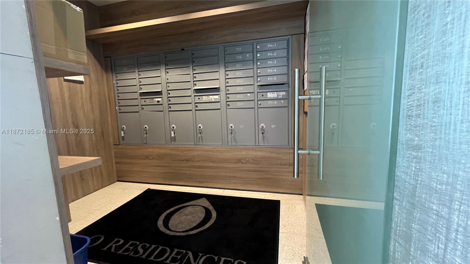 BAY HARBOUR ISLAND - Residential