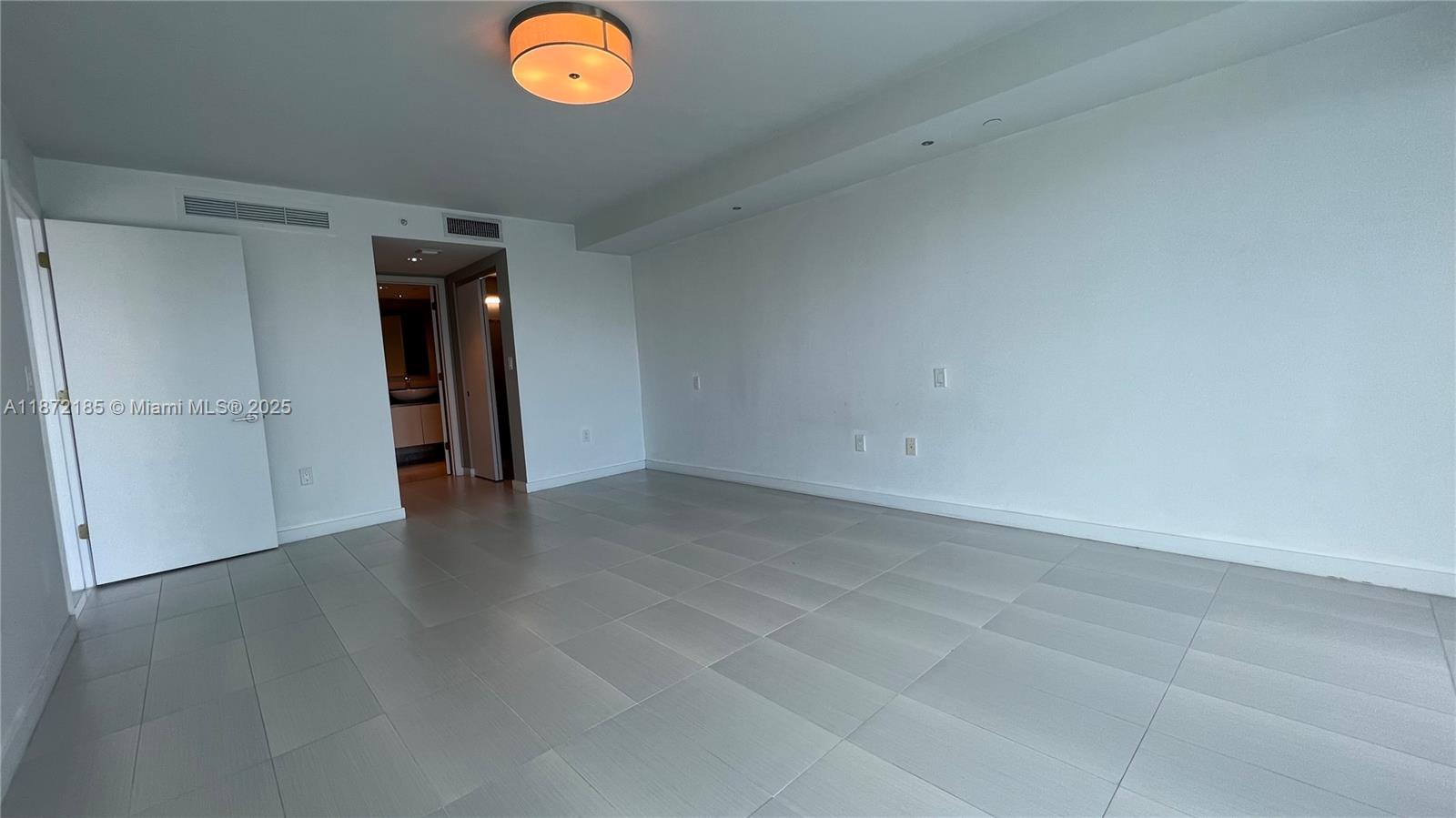 BAY HARBOUR ISLAND - Residential