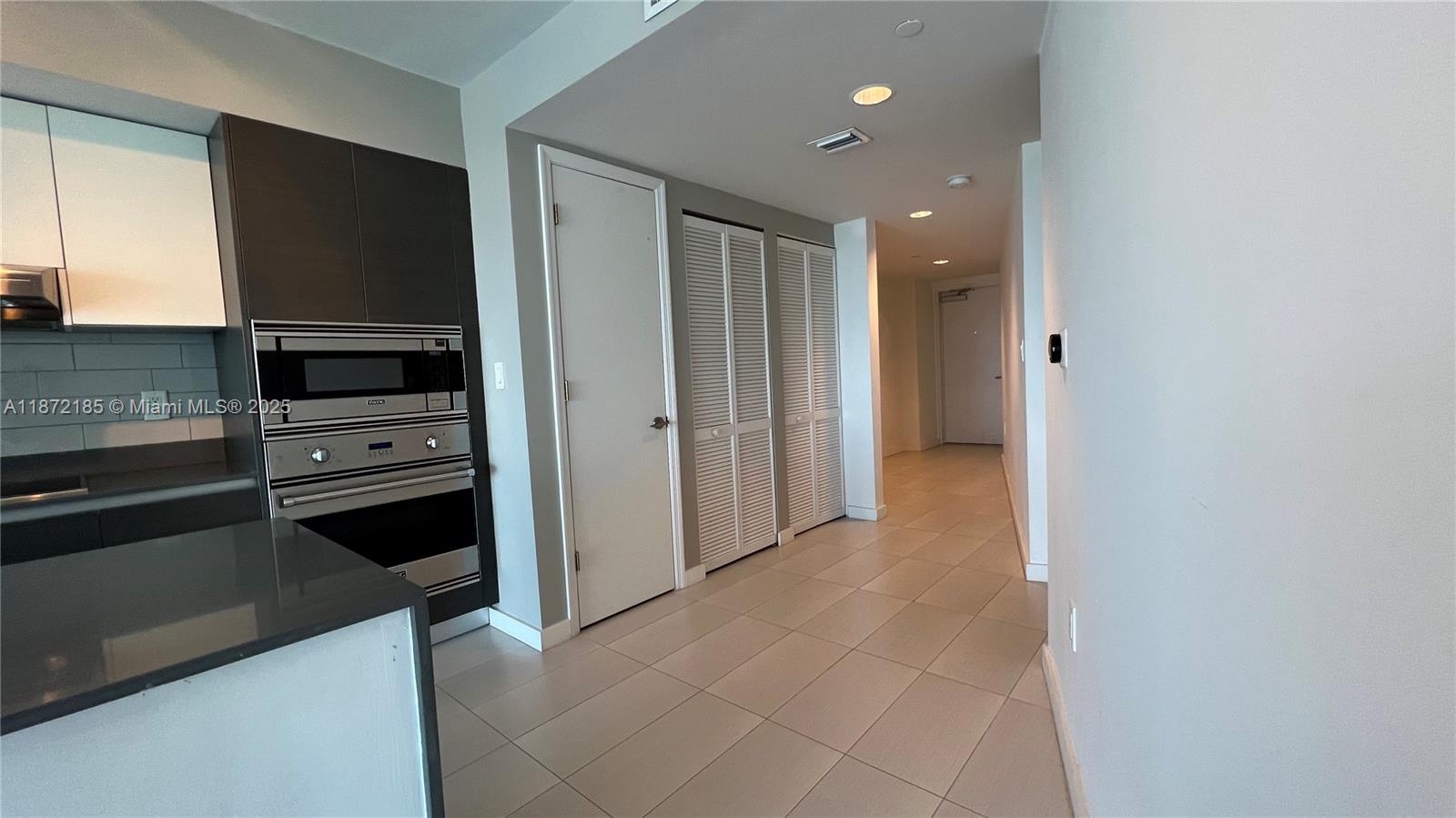 BAY HARBOUR ISLAND - Residential