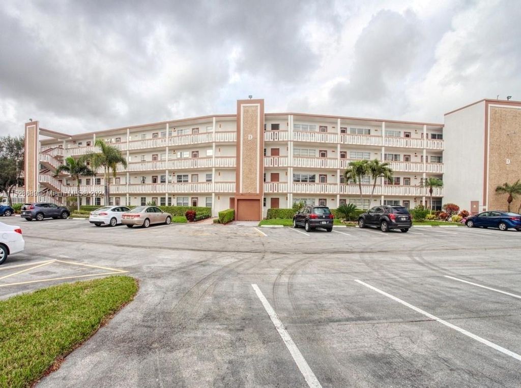 Photo of 3075 Cornwall #D, Boca Raton, FL 33434 (MLS # A11528689)