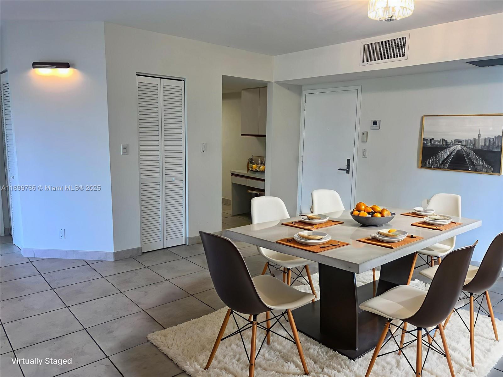 3600 Mystic Pointe Dr 511