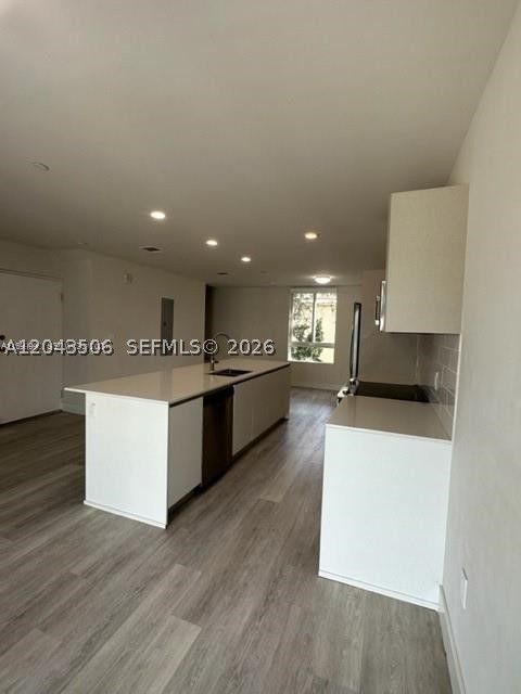 2561 NE 193rd St 1208 Miami FL 33180