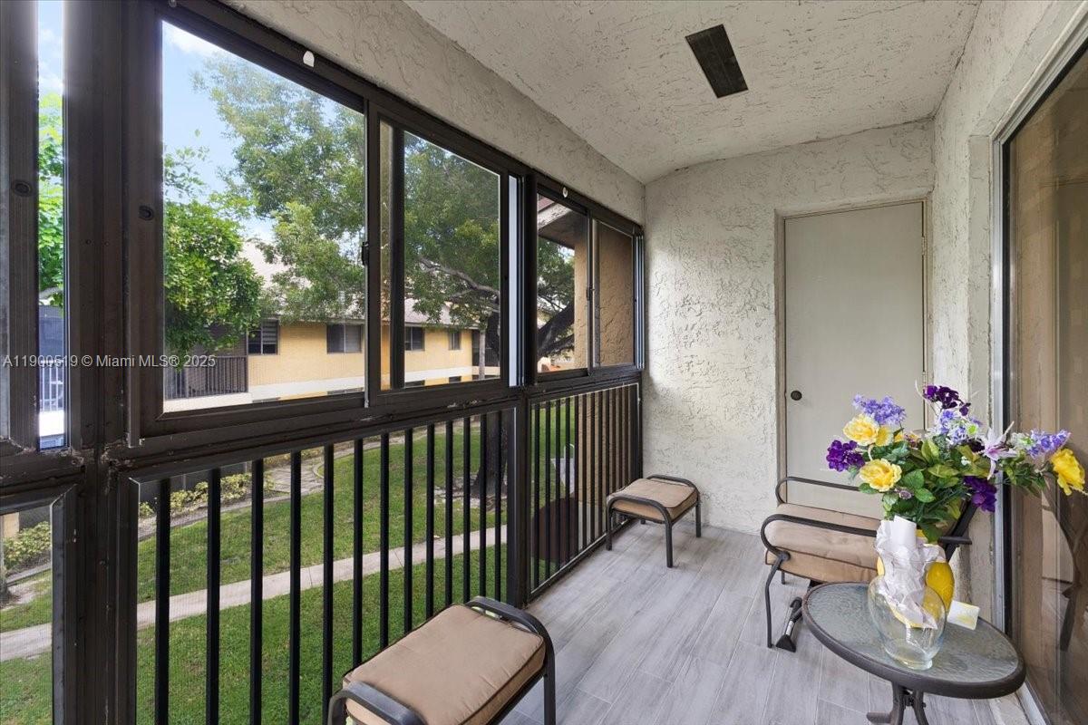 OAKLAND FOREST CLUB CONDO - Residential