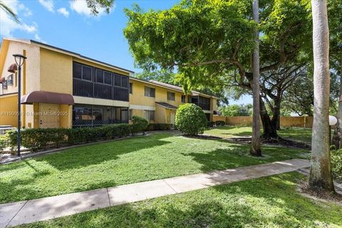 3047 N Oakland Forest Dr 204 Oakland Park FL 33309