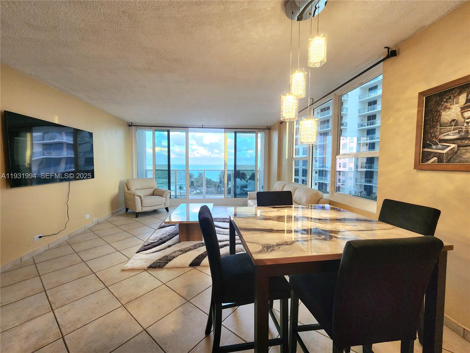 ALEXANDER TOWERS CONDO - Residential Lease