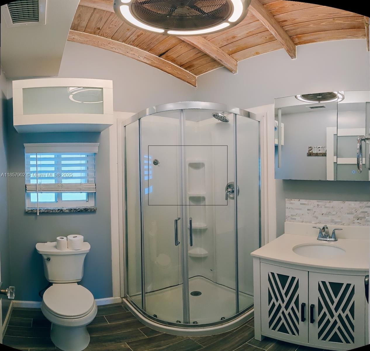 KINGSLAND PINES - Residential Lease