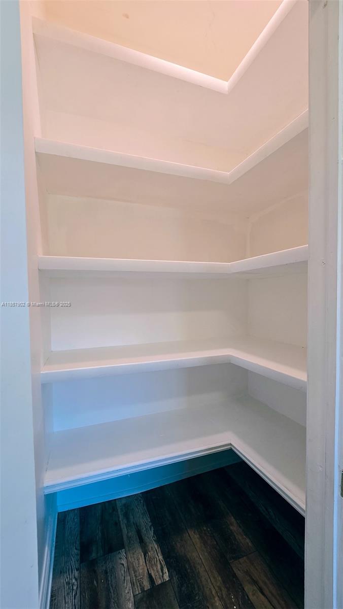 KINGSLAND PINES - Residential Lease