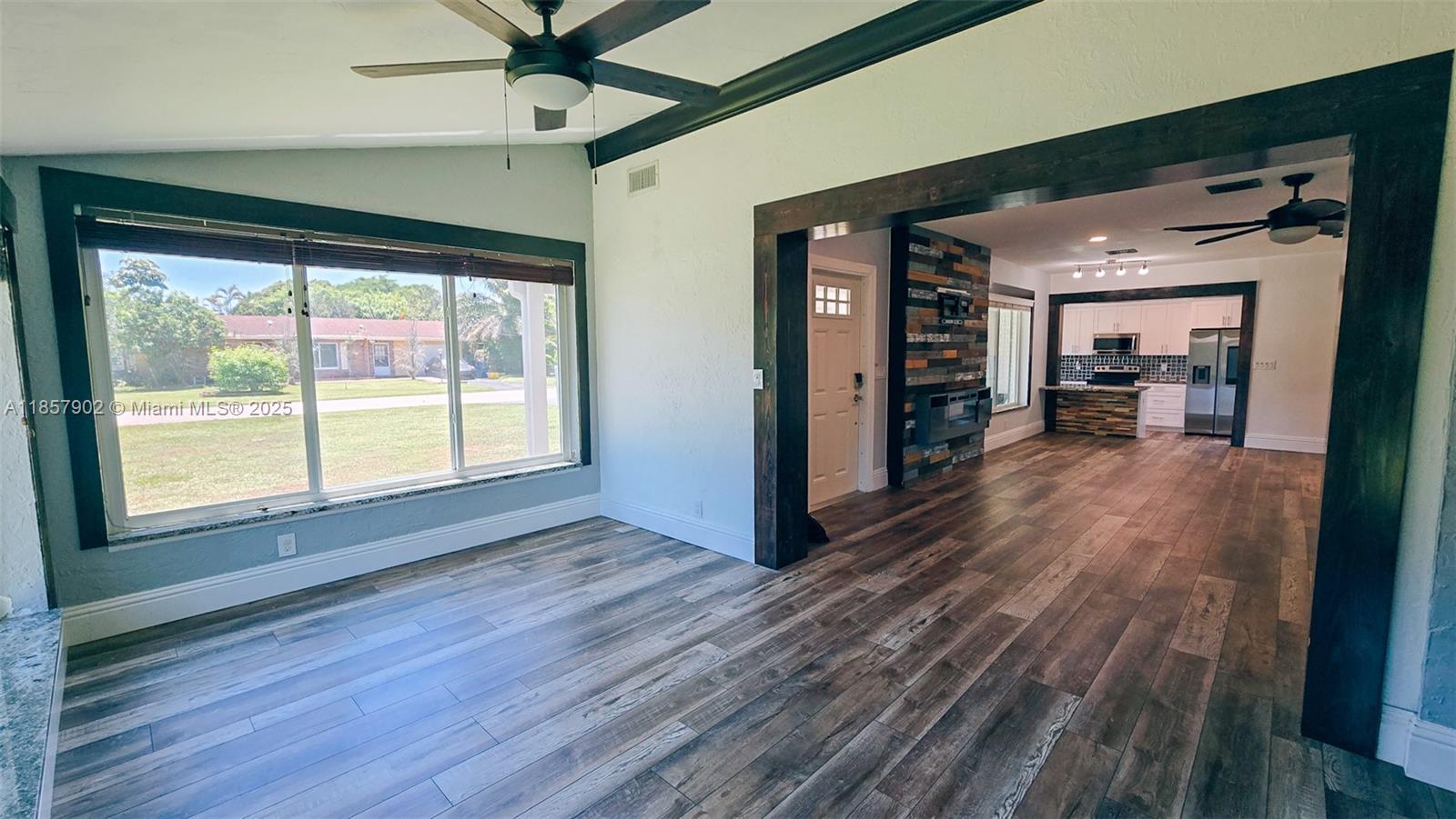 KINGSLAND PINES - Residential Lease