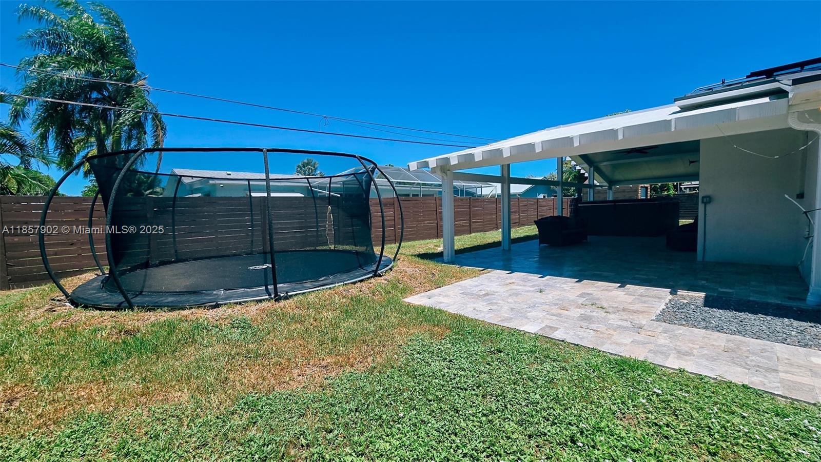 KINGSLAND PINES - Residential Lease