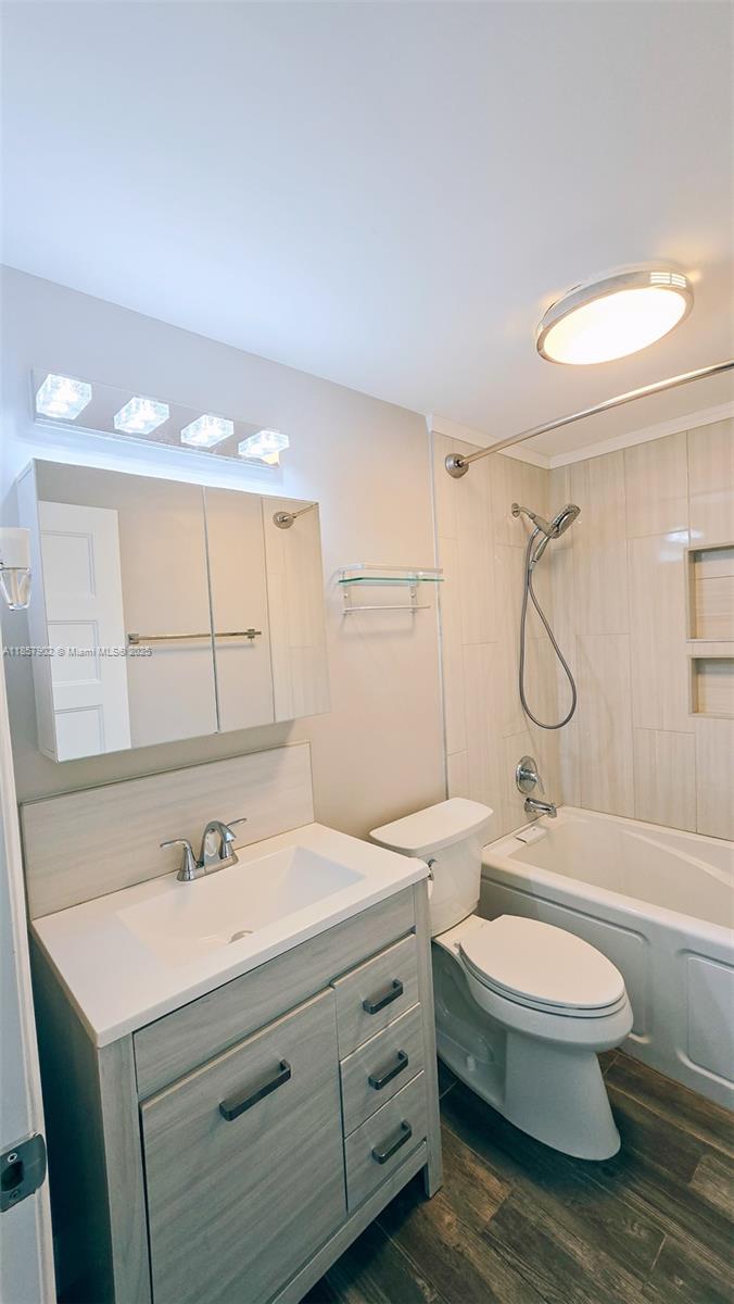 KINGSLAND PINES - Residential Lease