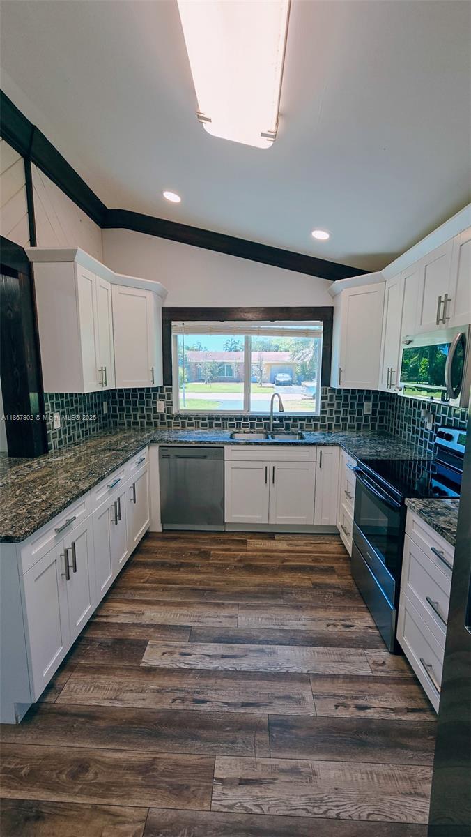 KINGSLAND PINES - Residential Lease