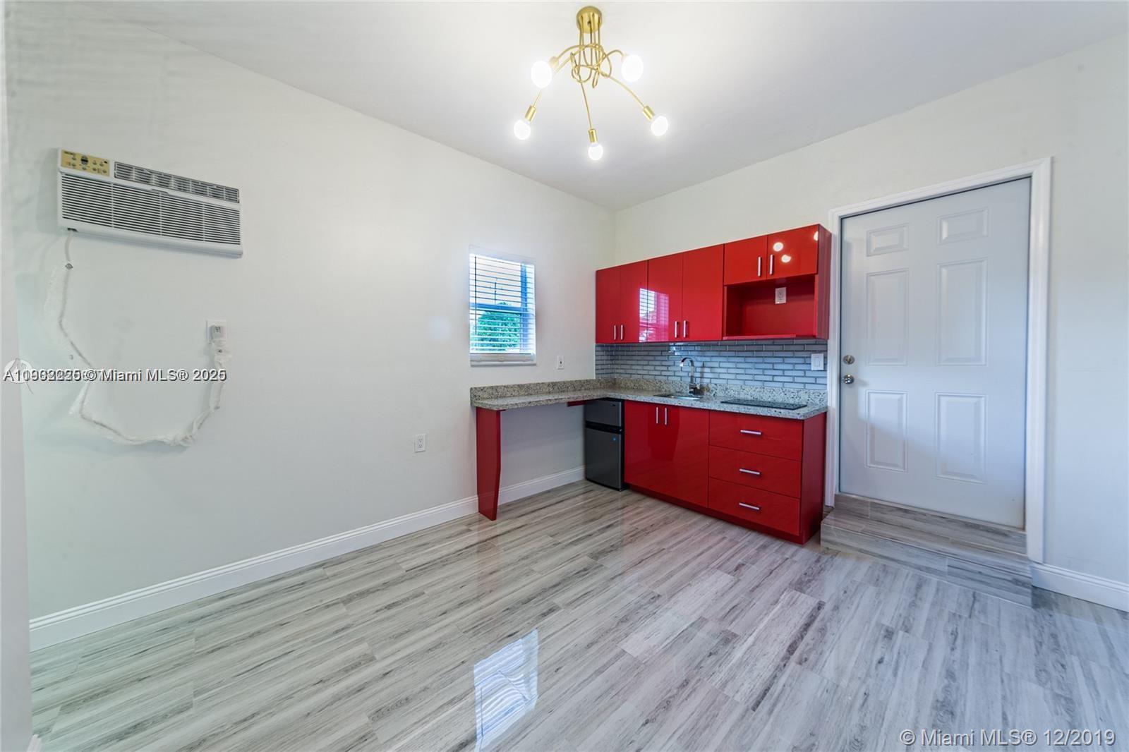 BEVERLY PARK - Residential Lease