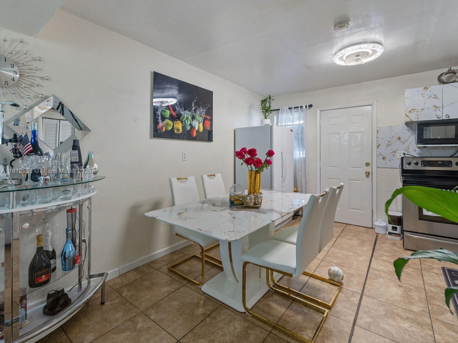 4470 CONDO - Residential