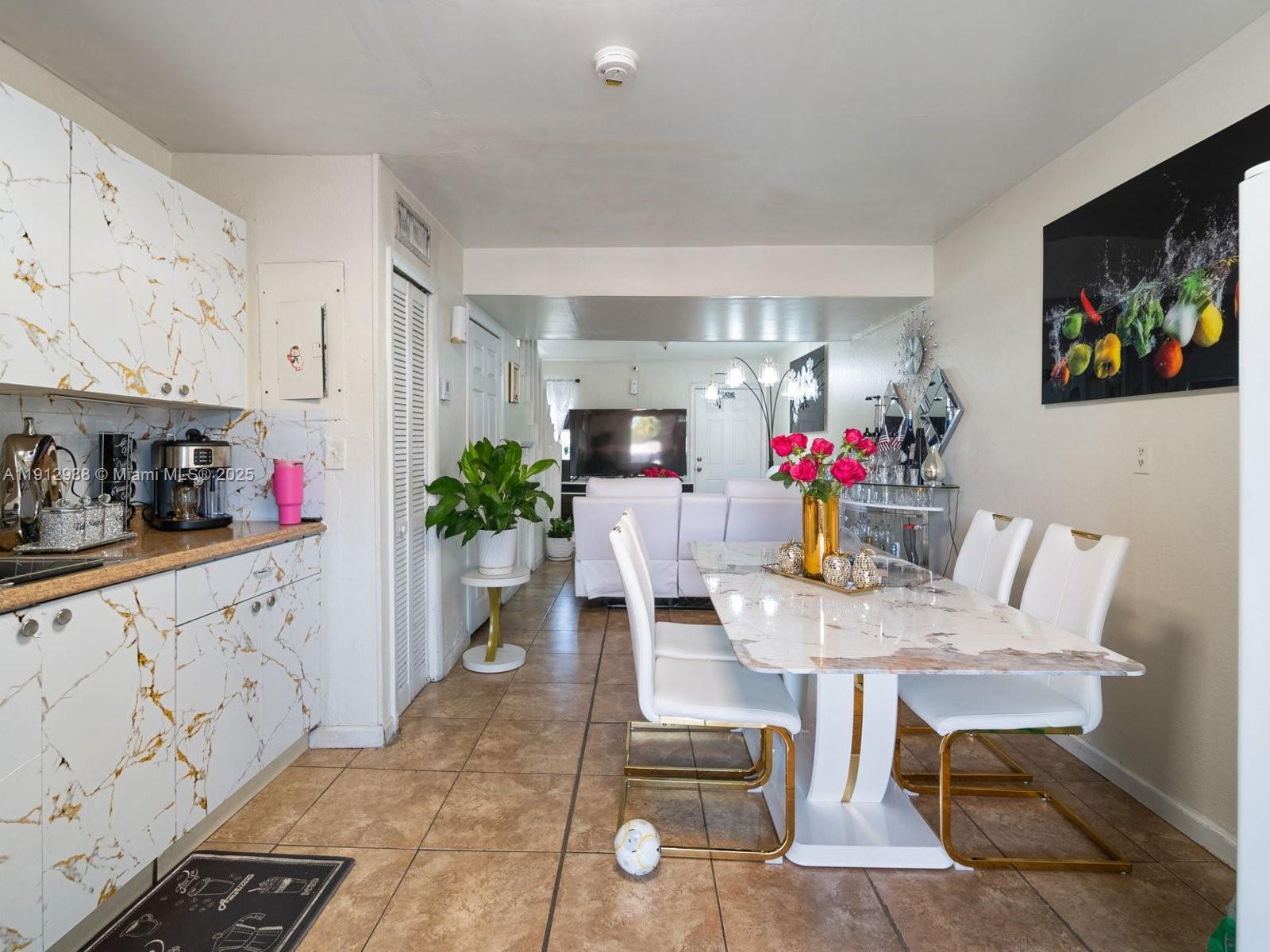 4470 CONDO - Residential