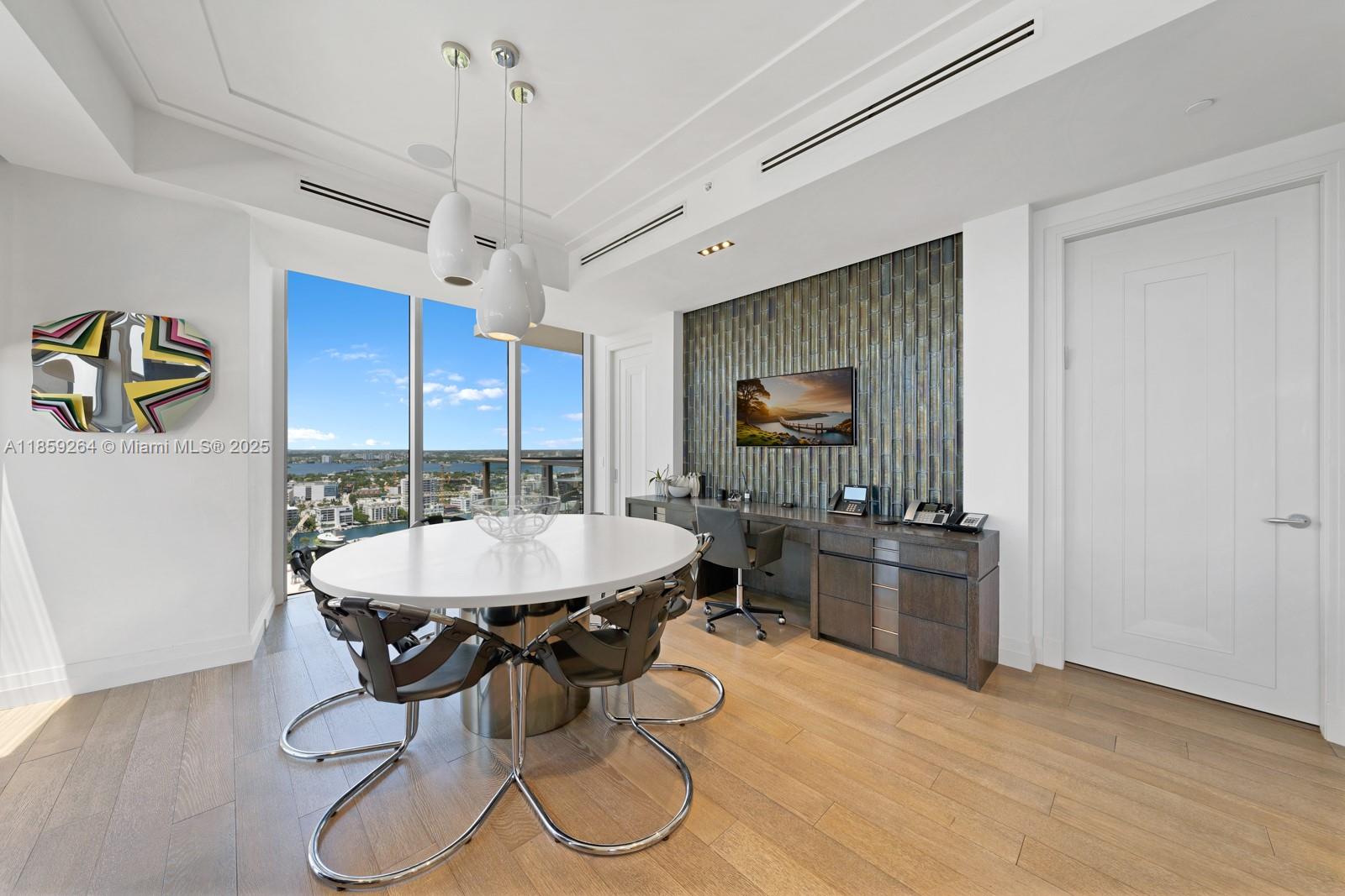 BAL HARBOUR NORTH SOUTH - Residential