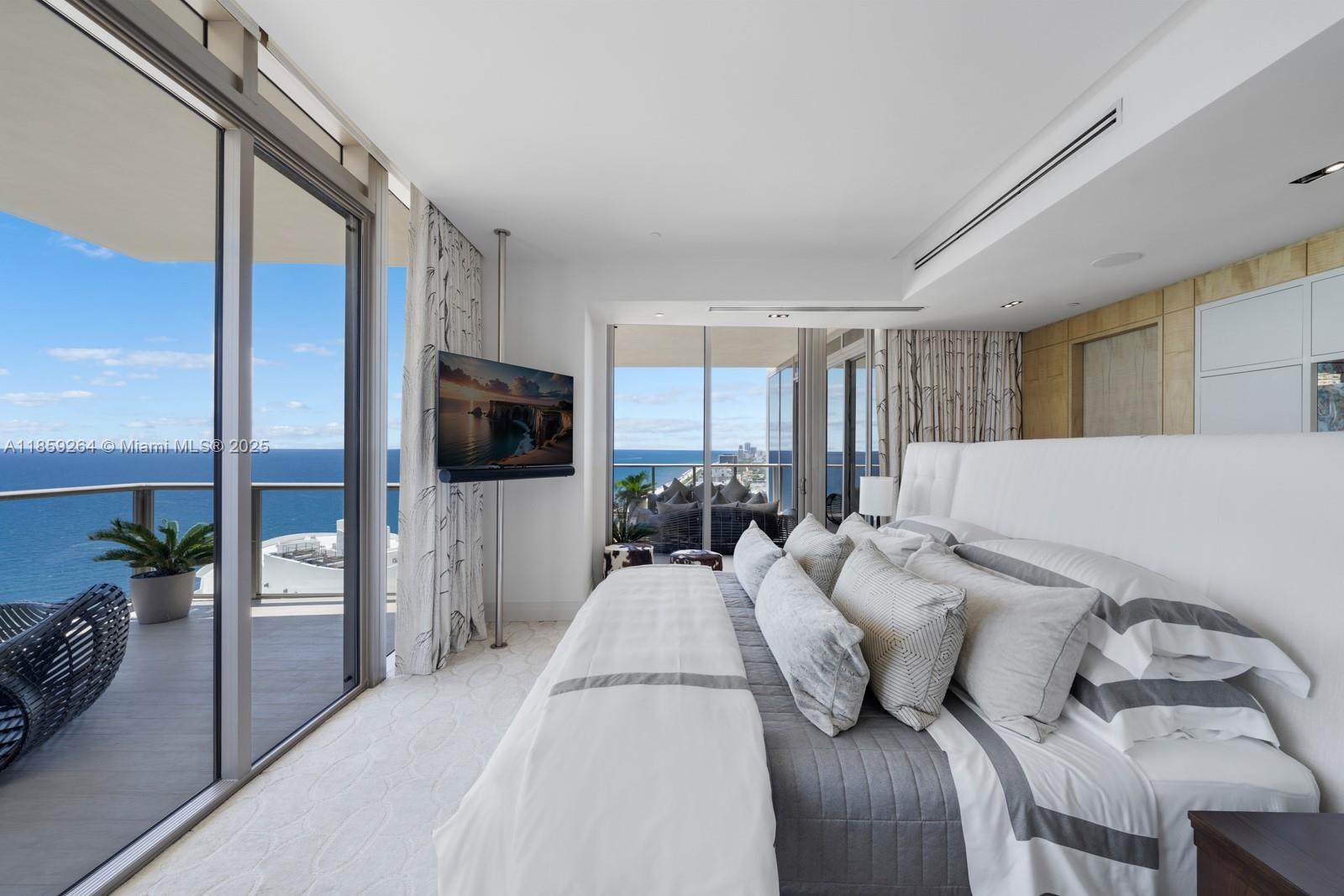BAL HARBOUR NORTH SOUTH - Residential