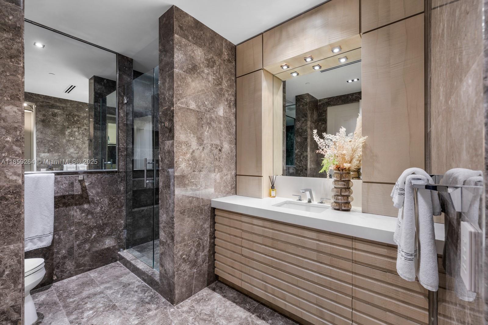 BAL HARBOUR NORTH SOUTH - Residential