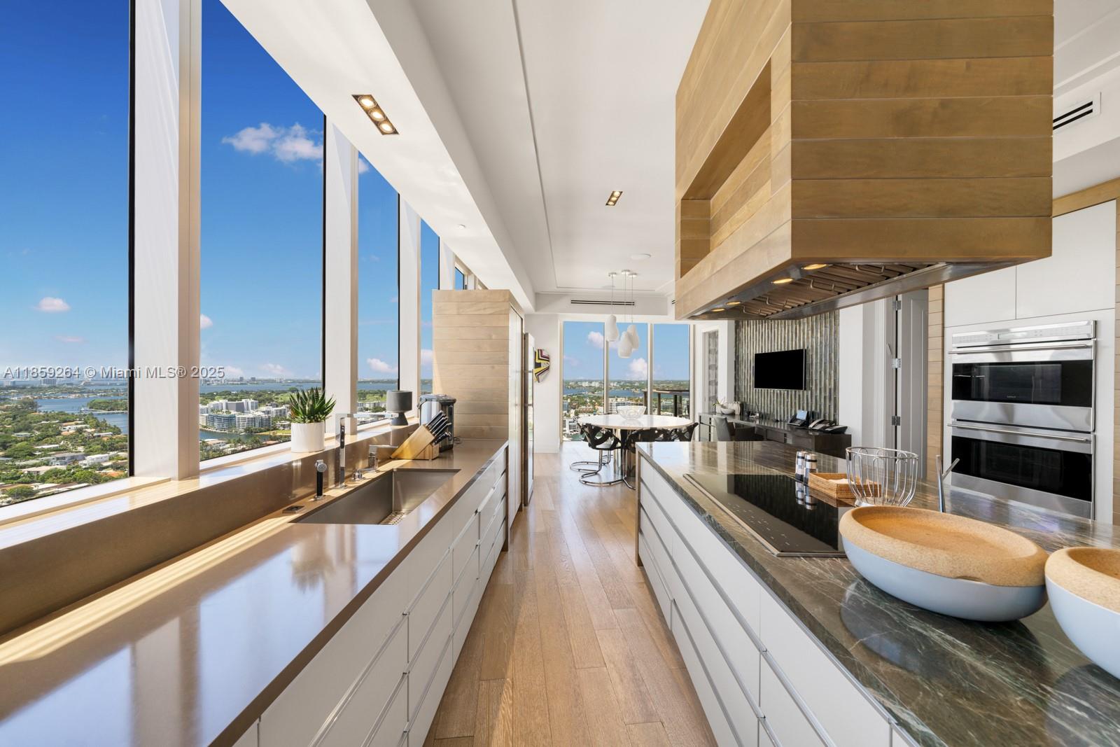 BAL HARBOUR NORTH SOUTH - Residential