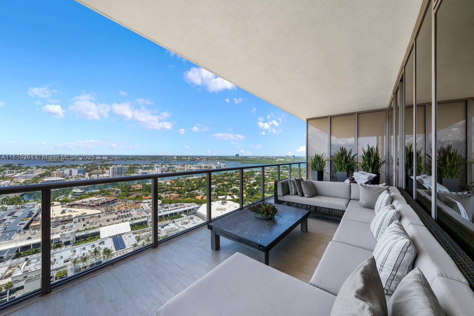 BAL HARBOUR NORTH SOUTH - Residential