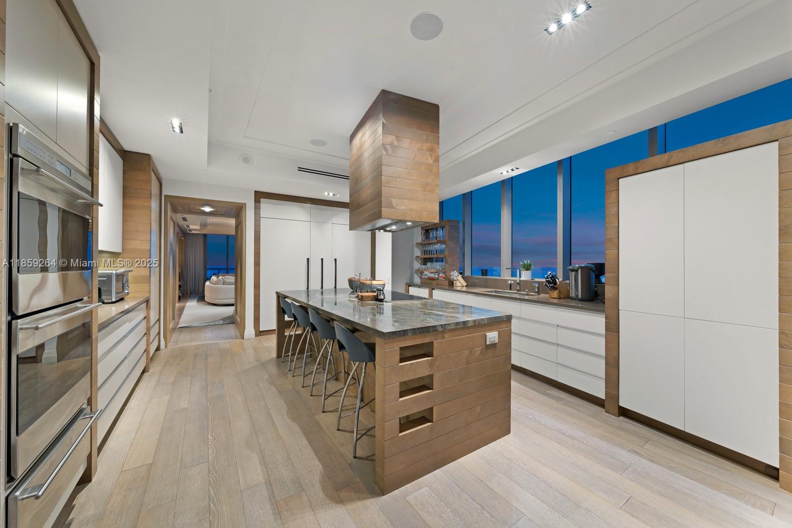 BAL HARBOUR NORTH SOUTH - Residential