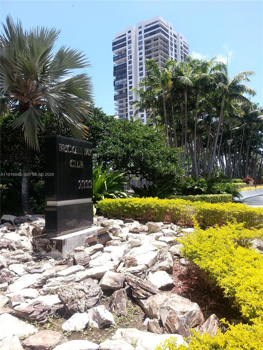 BRICKELL BAY CLUB CONDO - Residential Lease