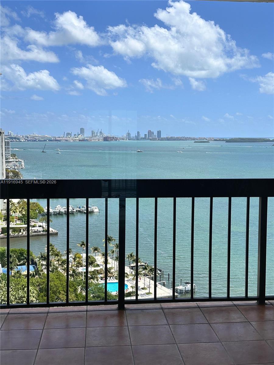 BRICKELL BAY CLUB CONDO - Residential Lease