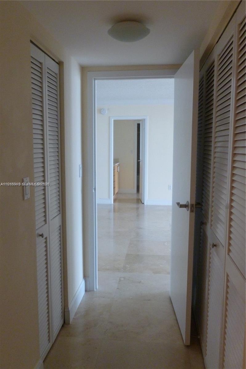 BRICKELL BAY CLUB CONDO - Residential Lease