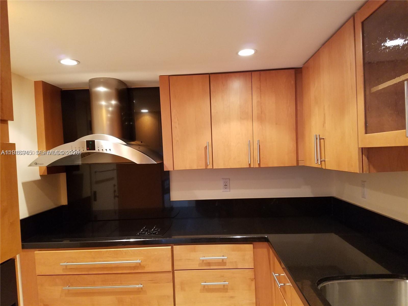 BRICKELL BAY CLUB CONDO - Residential Lease