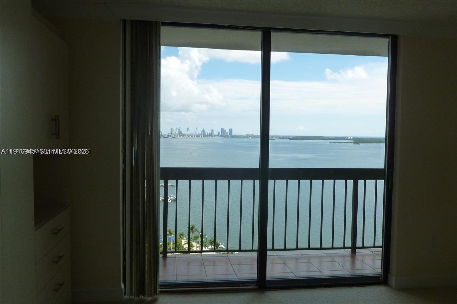 BRICKELL BAY CLUB CONDO - Residential Lease