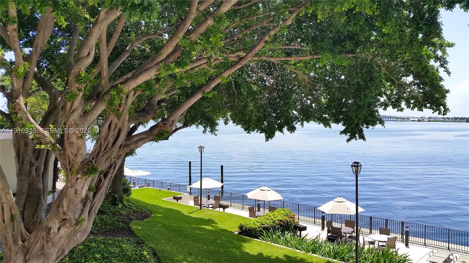 BRICKELL BAY CLUB CONDO - Residential Lease