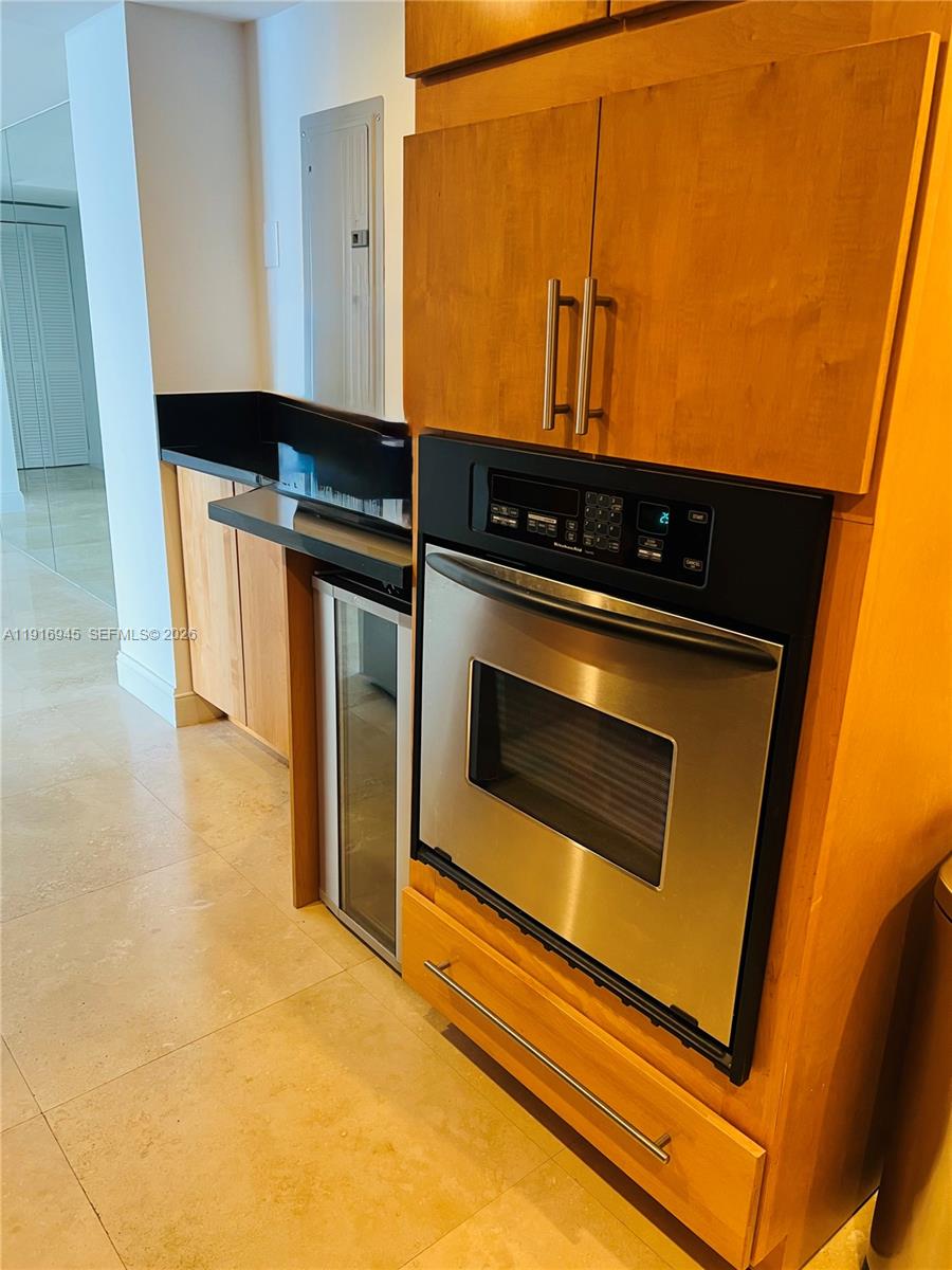 BRICKELL BAY CLUB CONDO - Residential Lease