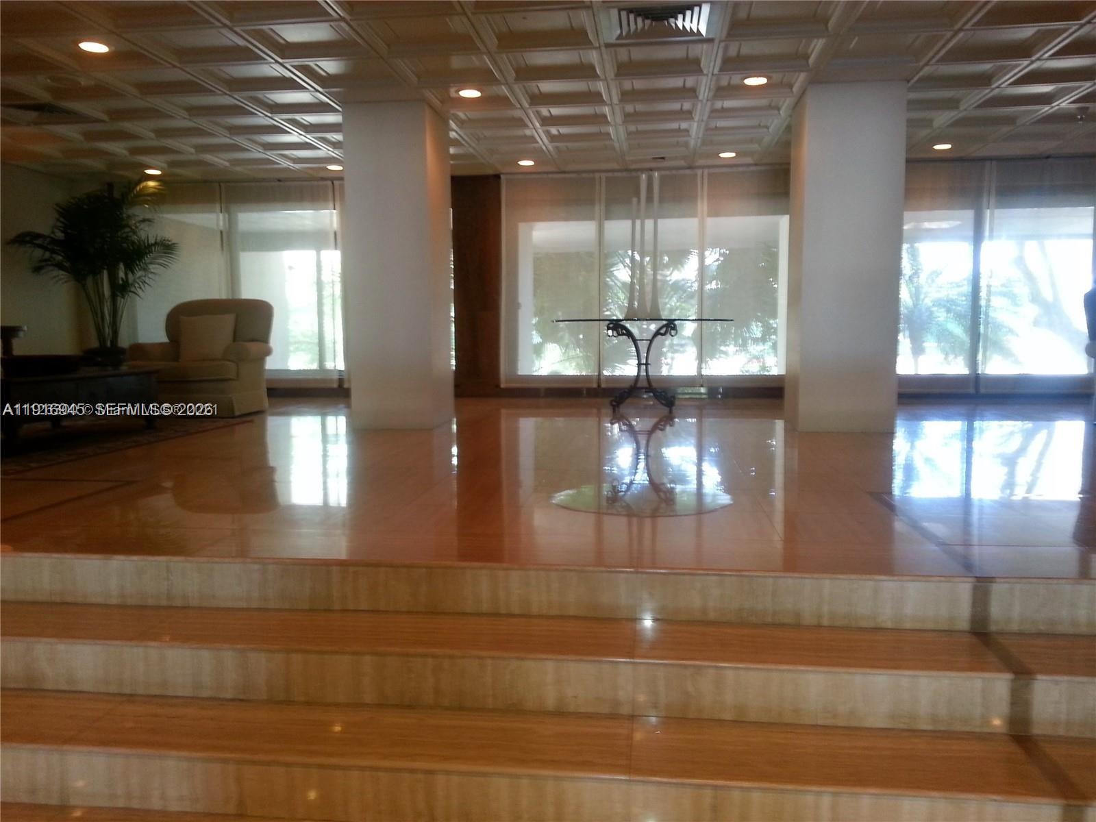 BRICKELL BAY CLUB CONDO - Residential Lease