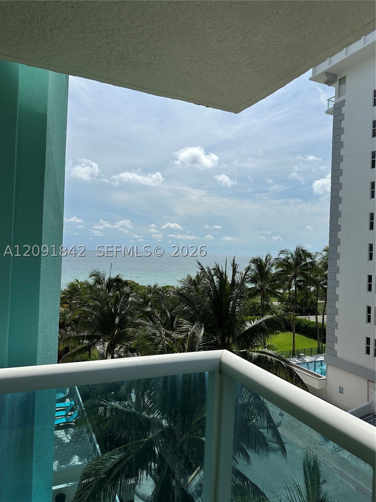 9201 Collins Ave 524
