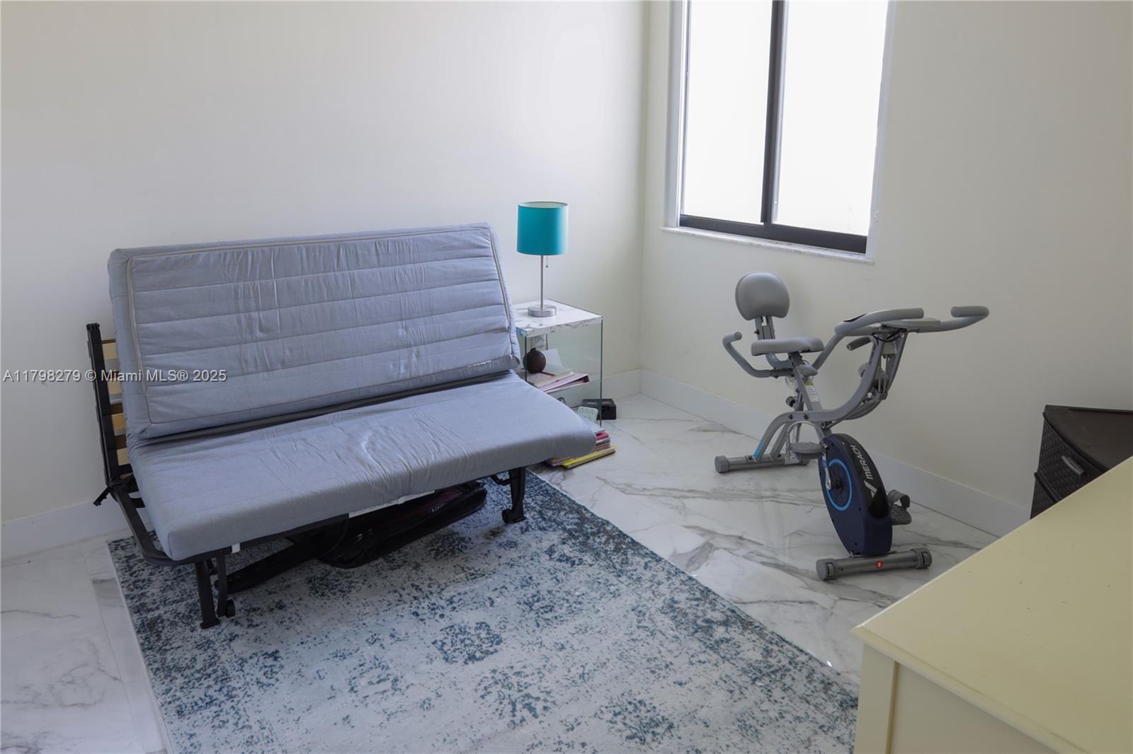 DOWNTOWN DORAL SOUTH PHAS - Residential